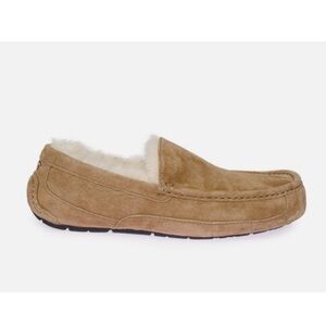 UGG Australia Ascot Chestnut Suede Slippers Loafers Men’s size 9